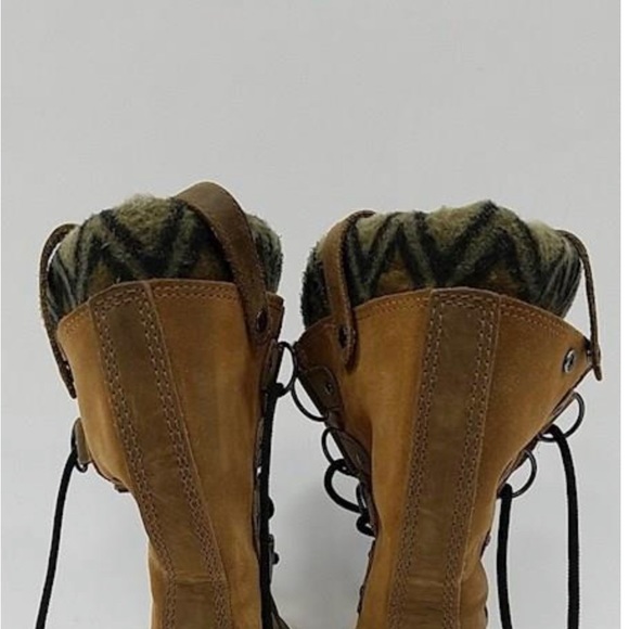 Sorel Women’s Winter Boots, Joan Of Arc Boots, tall, size 8, color tan - Picture 2 of 4